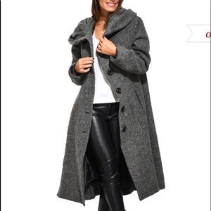 Brand New Charlotte et Louis Coat